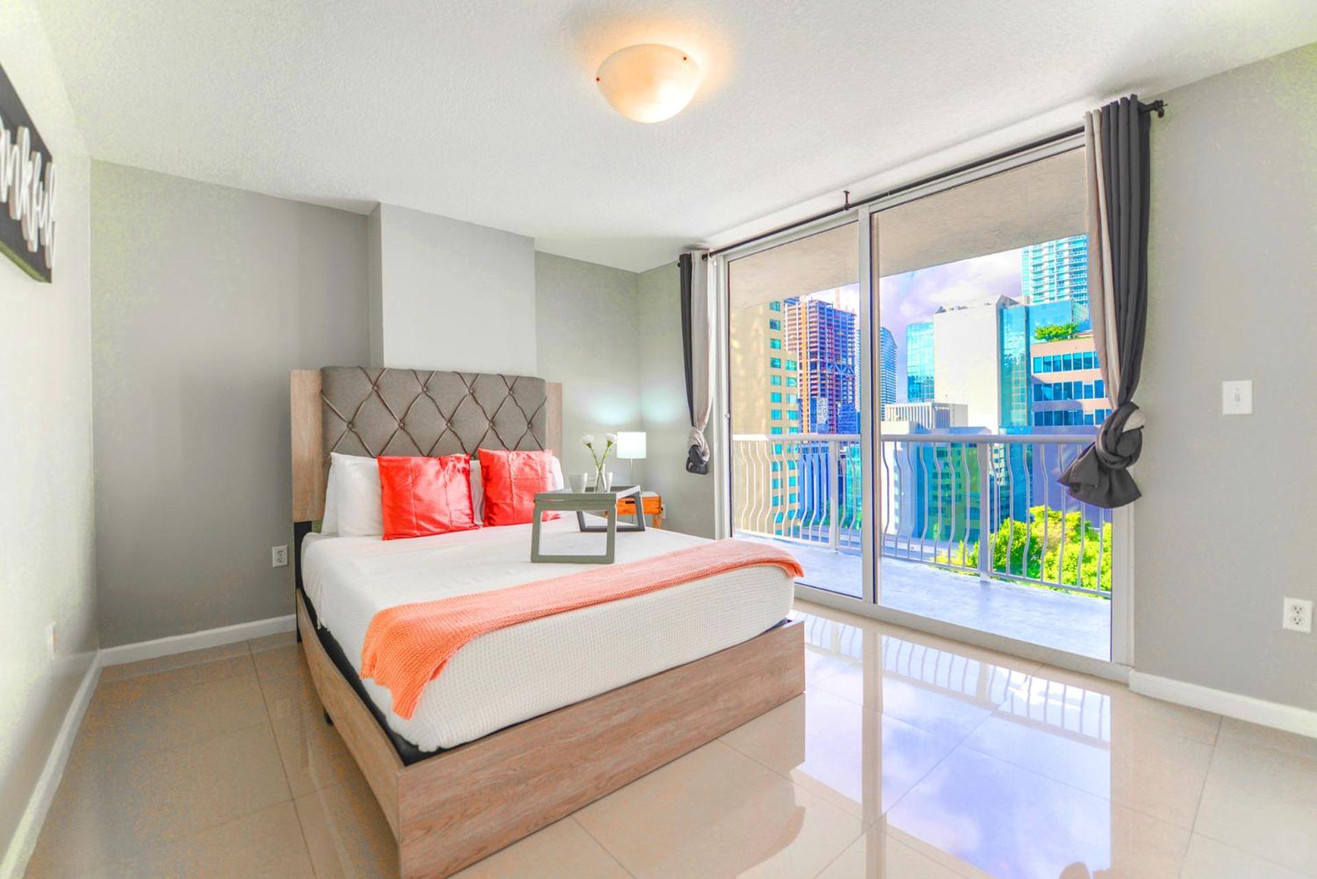 Stylish Brickell With Amenities Apartment Miami