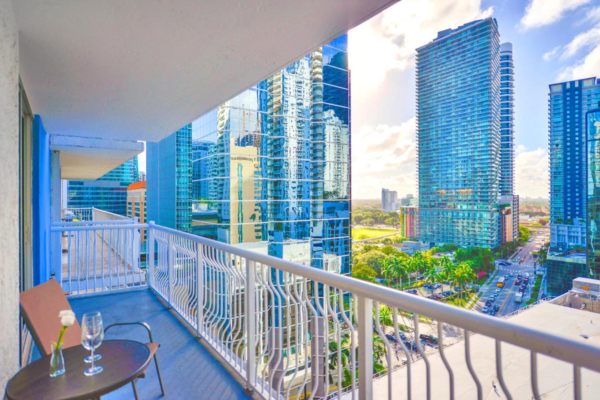 Stylish Brickell With Amenities Miami